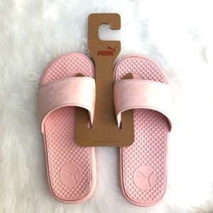Pink sendal puma slippers